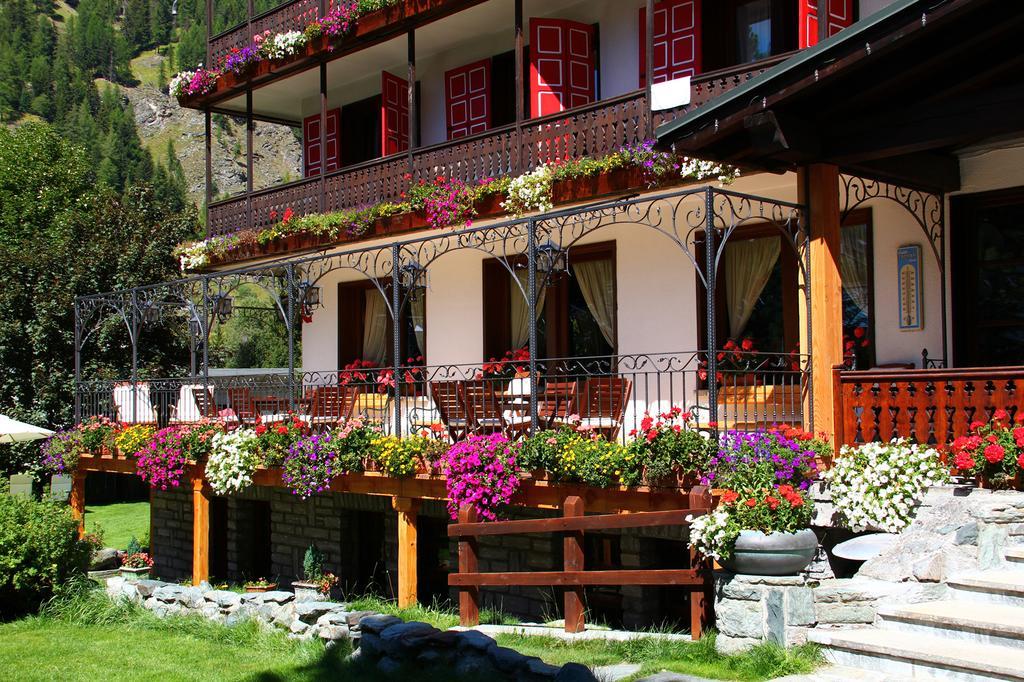 Hotel Castor Champoluc Exterior photo